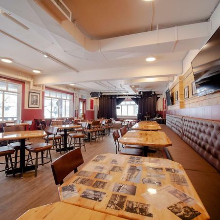 Party Hostel - The Canmore Hotel Hostel エクステリア 写真